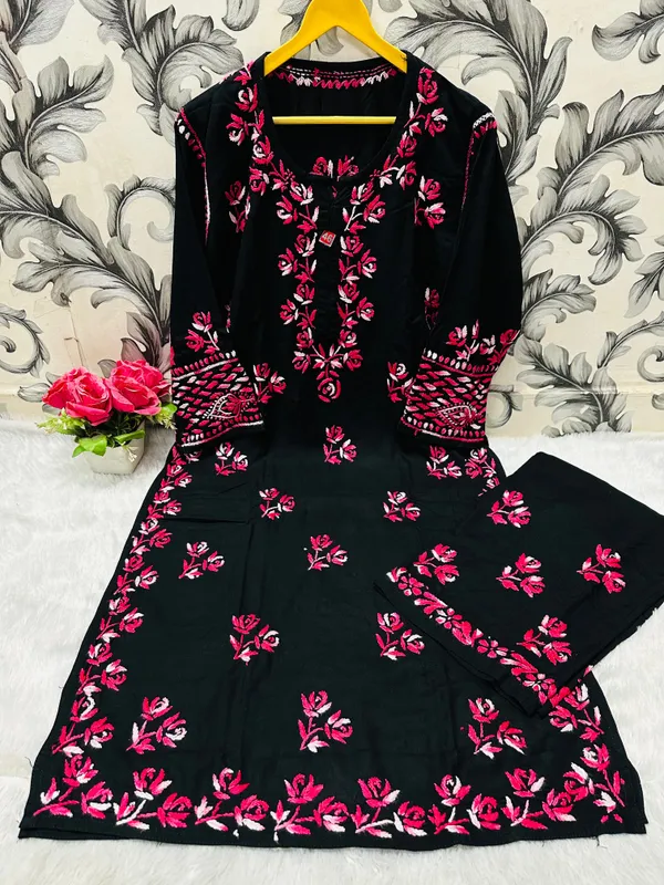 Black_Floral_Embroidered_Kurta_Set_With_Pink_Rose_Motifs_For_Women