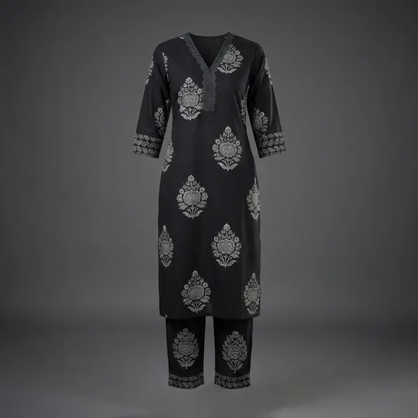 Black_Ethnic_Kurta_And_Palazzo_Set_With_Silver_Buti_Print