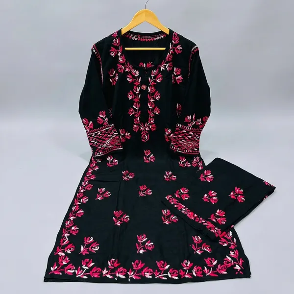 Black_Floral_Embroidered_Kurta_Set_With_Pink_Rose_Motifs_For_Women