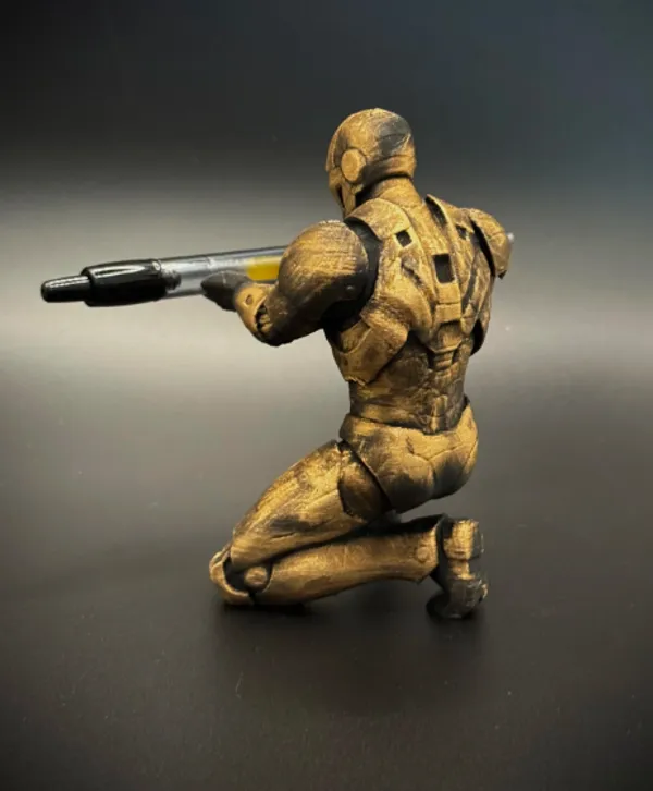 Ironman_Superhero_Pen_Holder_Figure