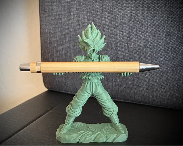 Goku_Pen_Holder