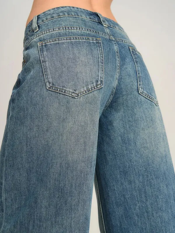 Light_Blue_Denim_Jeans_For_Women