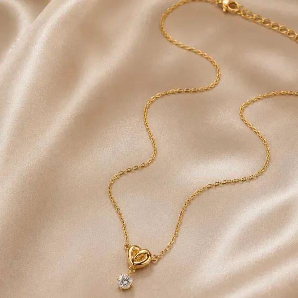 Celeste_Heart_Pendant_Necklace_|_18k_Gold_Plated_Necklace_By_Jauhré