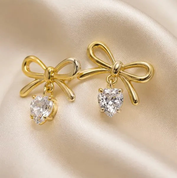 Minimal_Bow_Heart_Stud_Earrings_for_Girls_|_18k_Gold_Plated
