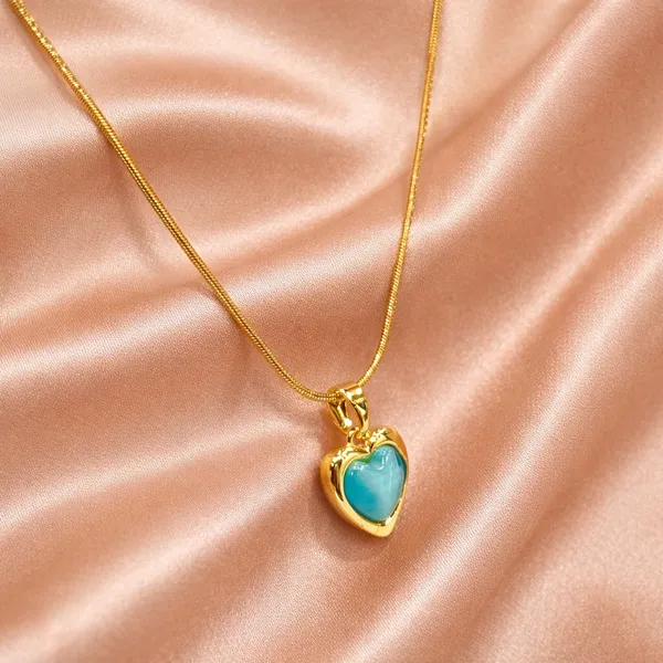 18K_Gold_Plated_Turquoise_Heart_Pendant_Necklace