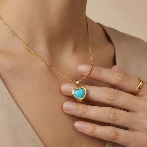 18K_Gold_Plated_Turquoise_Heart_Pendant_Necklace