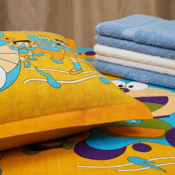 Cotton_Cartoon_Print_Orange_Bed_Sheet_With_2_Pillow_Covers