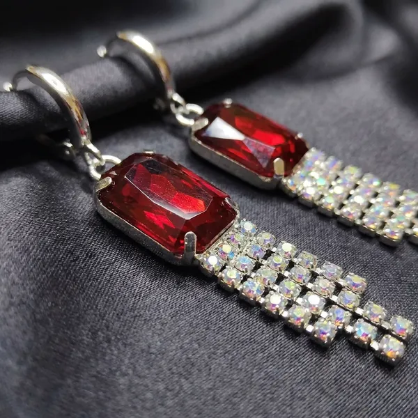 Elegant_Multicolor_Stone_Earrings_For_Women