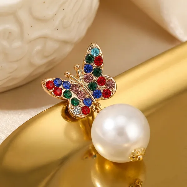 Elegant_Golden_Bronze_Earrings_For_Women