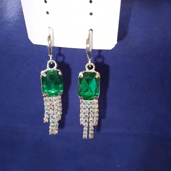 Elegant_Multicolor_Stone_Earrings_For_Women
