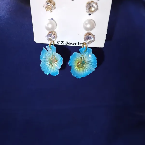 Elegant_Multicolor_Stone_Earrings_For_Women