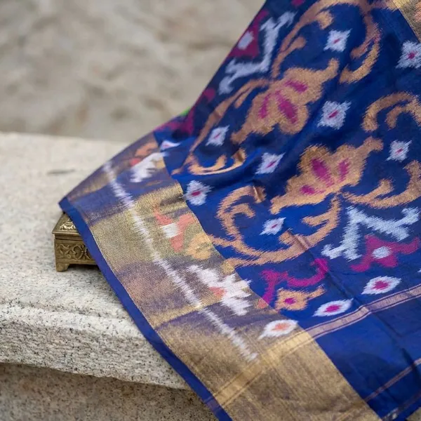 Green_And_Blue_Designer_Printed_And_Dolla_Silk_Fabric_Saree