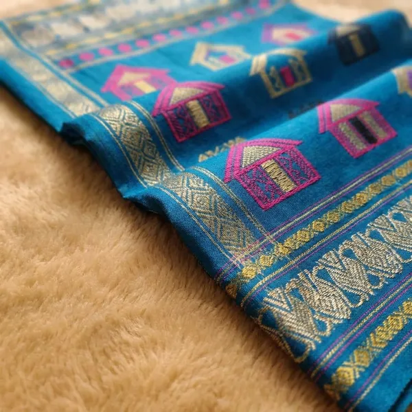 Chiku_And_Blue_Kanchipuram_Silk_Sarees_Designed_Beautiful_Soft_Thread_Flower_Meena_Butta