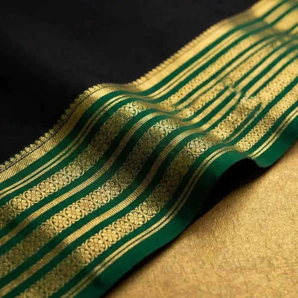 Black_Pure_Viscose_Silk,_It_Is_Very_Soft_And_Comfortable_To_Wear_Any_Weather