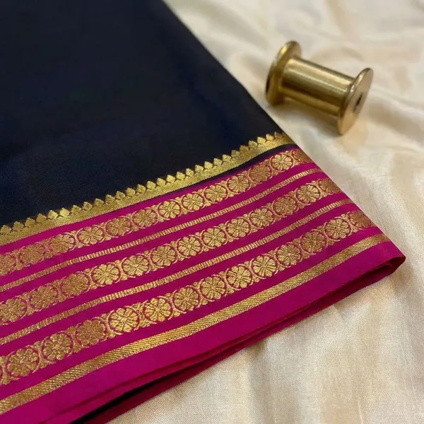 Black_Pure_Viscose_Silk,_It_Is_Very_Soft_And_Comfortable_To_Wear_Any_Weather