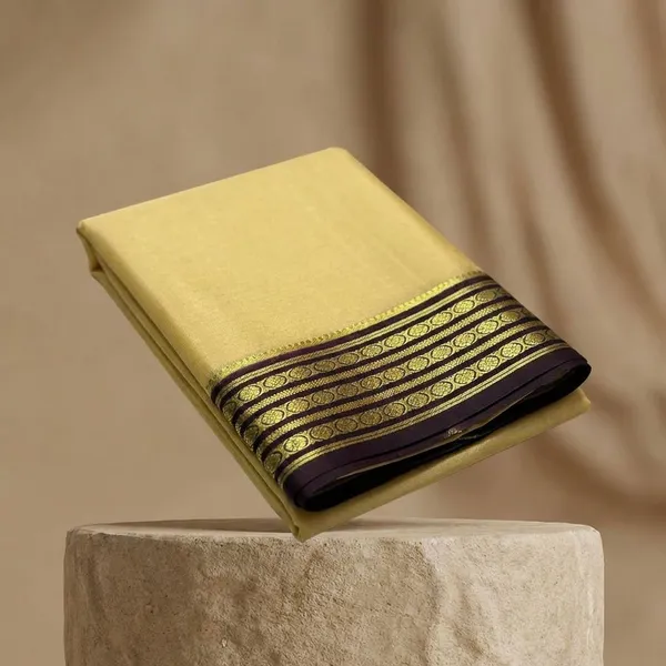 Yellow_And_Black_Pure_Viscose_Silk,_It_Is_Very_Soft_And_Comfortable_To_Wear_Any_Weather