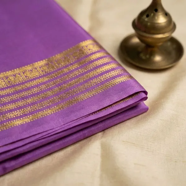 Light_Purple_Pure_Viscose_Silk,_It_Is_Very_Soft_And_Comfortable_To_Wear_Any_Weather