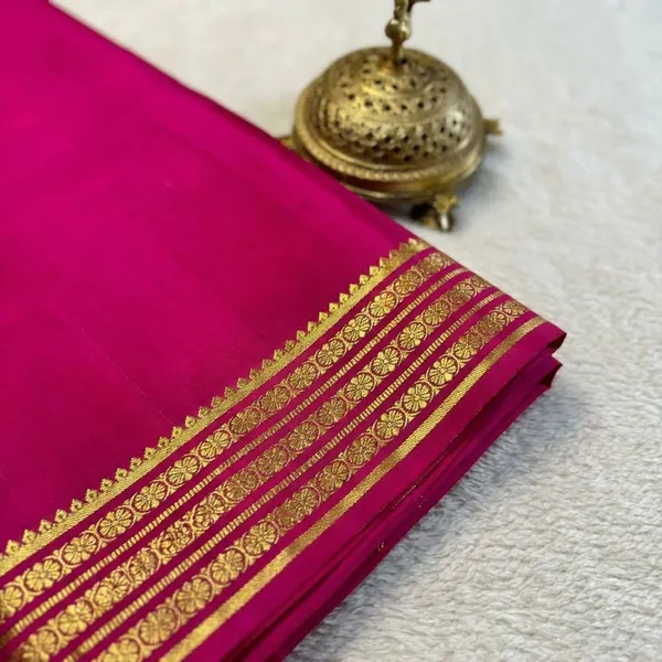 Maroon_Pure_Viscose_Silk,_It_Is_Very_Soft_And_Comfortable_To_Wear_Any_Weather