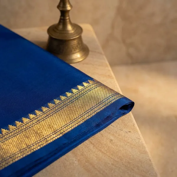 Royal_Blue_Pure_Viscose_Silk,_It_Is_Very_Soft_And_Comfortable_To_Wear_Any_Weather