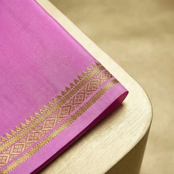 Lavander_Pure_Viscose_Silk_Saree,_It_Is_Very_Soft_And_Comfortable_To_Wear_Any_Weather