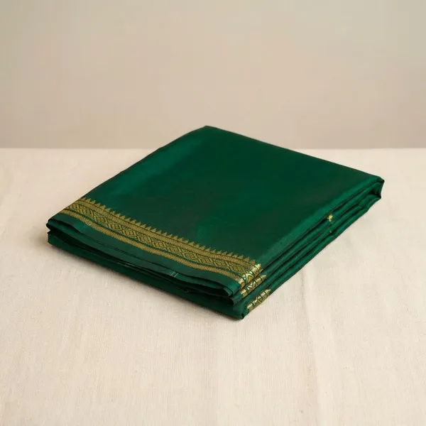 Dark_Green_Pure_Viscose_Silk,_It_Is_Very_Soft_And_Comfortable_To_Wear_Any_Weather