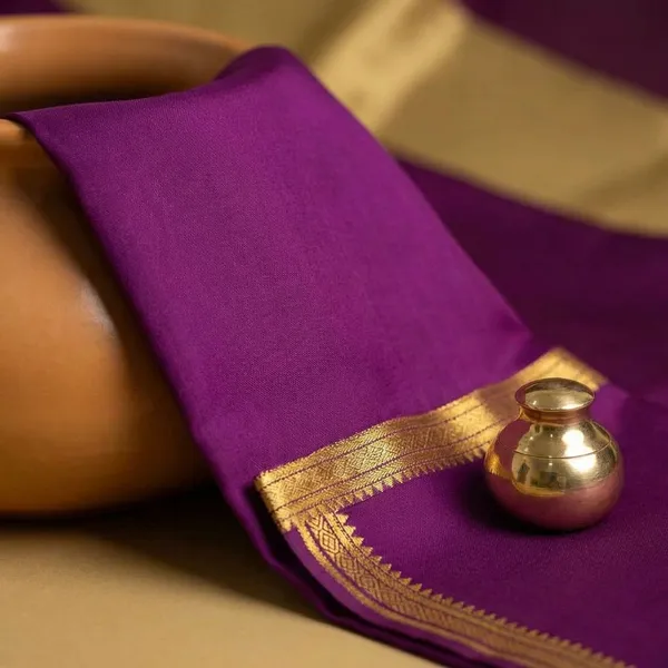 Maroon_Pure_Viscose_Silk,_It_Is_Very_Soft_And_Comfortable_To_Wear_Any_Weather