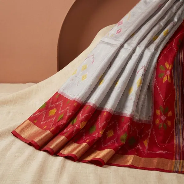 Red_Designer_Printed_And_Dolla_Silk_Fabric_Sarees