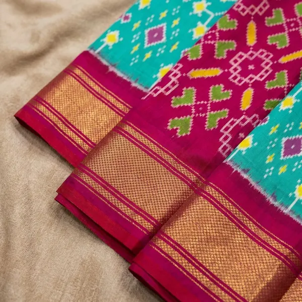 Multicolor_Designer_Printed_And_Dolla_Silk_Fabric_Sarees