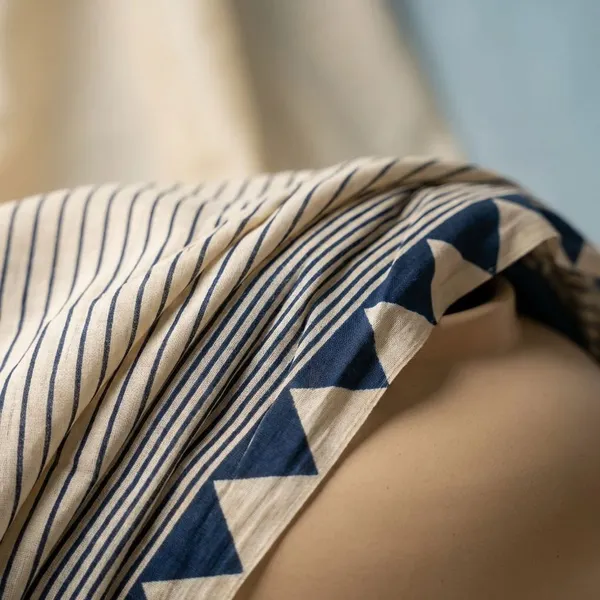 White_And_Blue_Semi_Gajji_Bandhej_Printed_Sarees