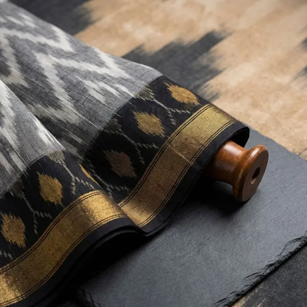 Grey_And_Black_Khadi_Cotton_With_Hand_Block_Batik_Prints