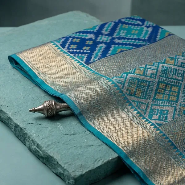 Blue_Designer_Printed_And_Dolla_Silk_Fabric_Sarees