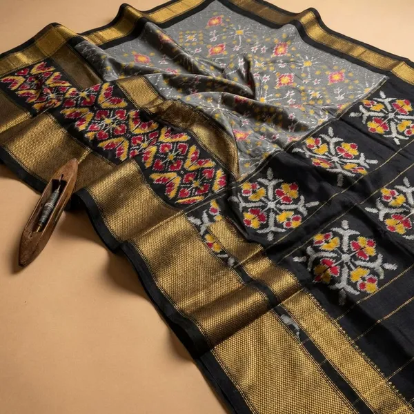Multicolor_Designer_Printed_And_Dolla_Silk_Fabric_Sarees