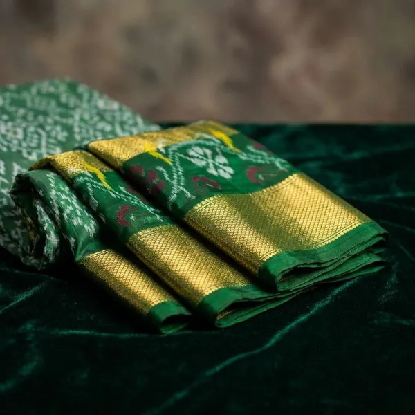 Green_Designer_Printed_And_Dolla_Silk_Fabric_Sarees