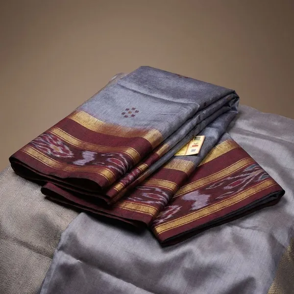 Multicolor_Grey_Super_Cotton_Silk_Fabric_Sarees