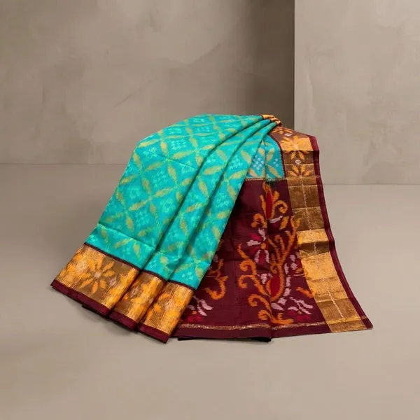 Multicolor_Twill_Ikkat_Designer_And_Dolla_Silk_Sarees