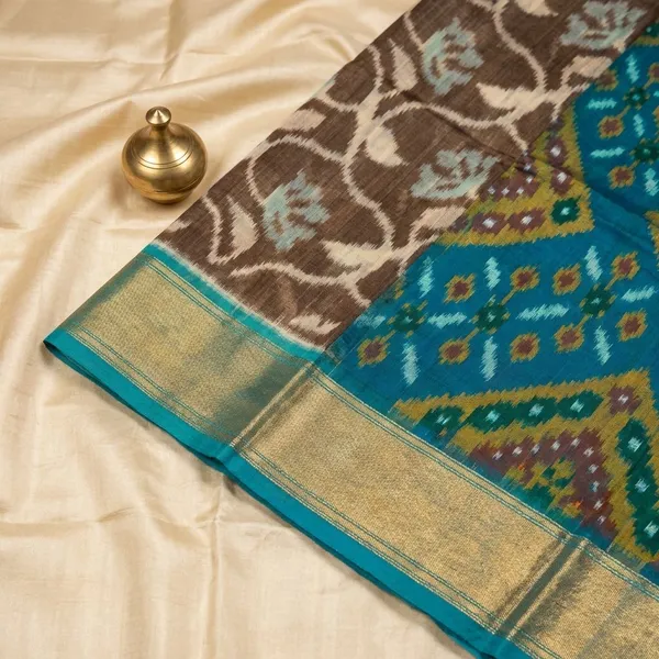 Multicolor_Twill_Ikkat_Designer_And_Dolla_Silk_Sarees