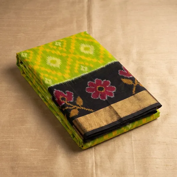 Multicolor_Twill_Ikkat_Designer_And_Dolla_Silk_Sarees