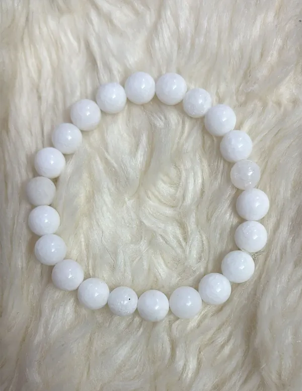 Off_White_Moonstone_Bracelet_Divine_Feminine_Energy_Edition_22_Beads