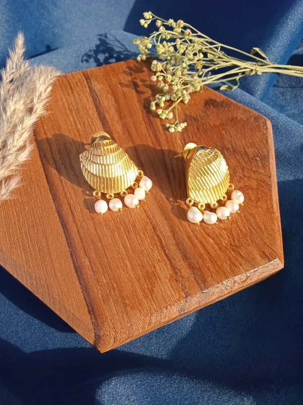 Gold_Premium_Brass_Earrings_For_Women