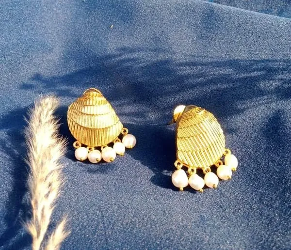 Gold_Premium_Brass_Earrings_For_Women