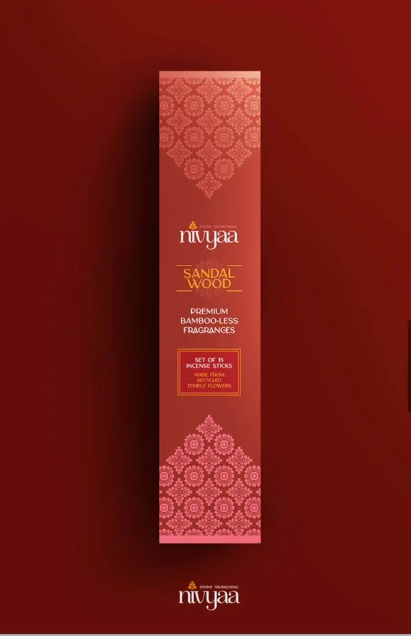 Sandalwood,_Phulvari_And_Oudh_Bambooless_Incense_Sticks_Pack_Of_3
