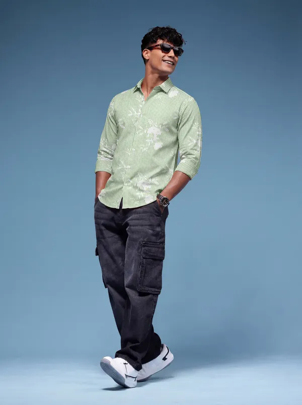 Green_And_White_Cotton_Casual_Printed_Full_Sleeve_Shirt_For_Men