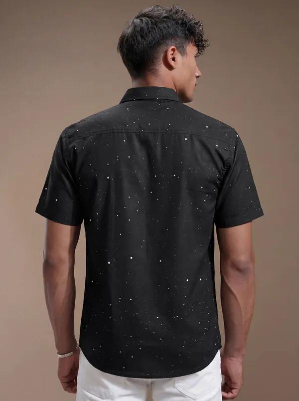 Black_And_White_Cotton_Casual_Printed_Half_Sleeve_Shirt_For_Men