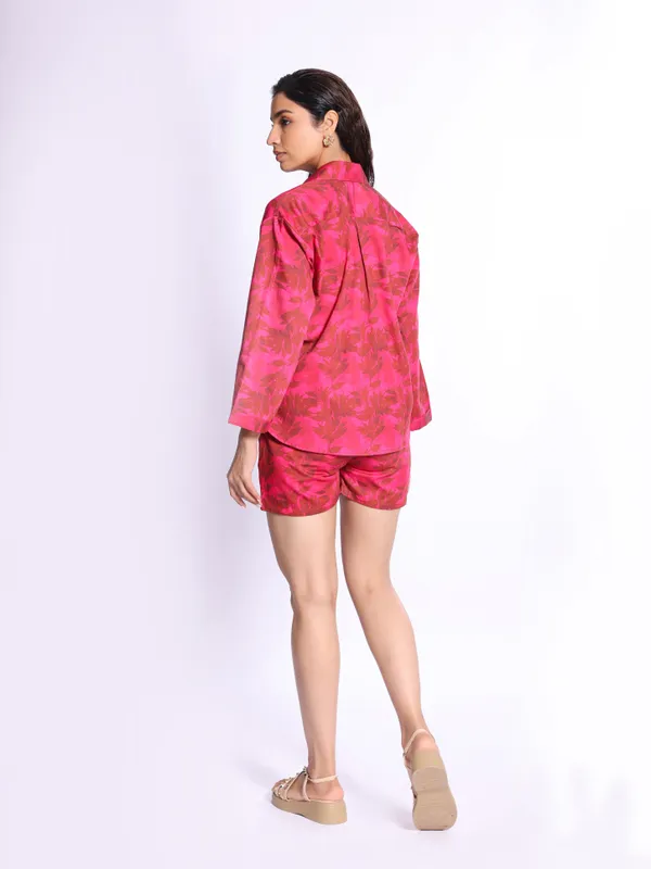 RAE_Shorts_Set_–_Stylish_Shorts_Set_For_Women