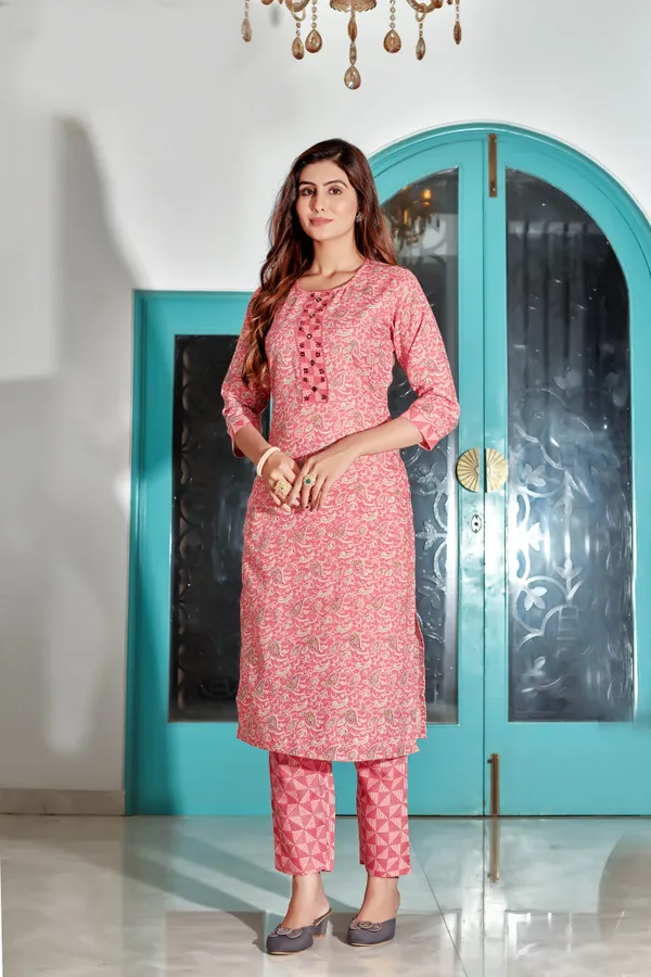 Peach_Cotton_Blend_Digital_Print_With_Hand_Work_Kurti_With_Pant_For_Women
