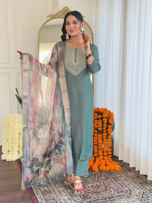 Pista_Bsy_Viscose_Embroidery_Kurti_With_Pant_&_Dupatta_For_Women