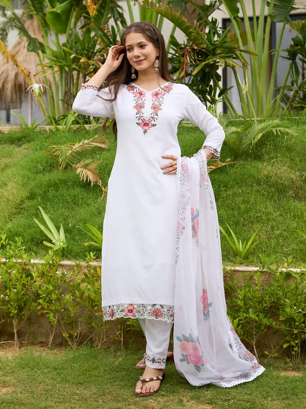 White_Viscose_With_Cotton_Lining_Embroidery_Kurti_With_Pant_&_Dupatta_For_Women