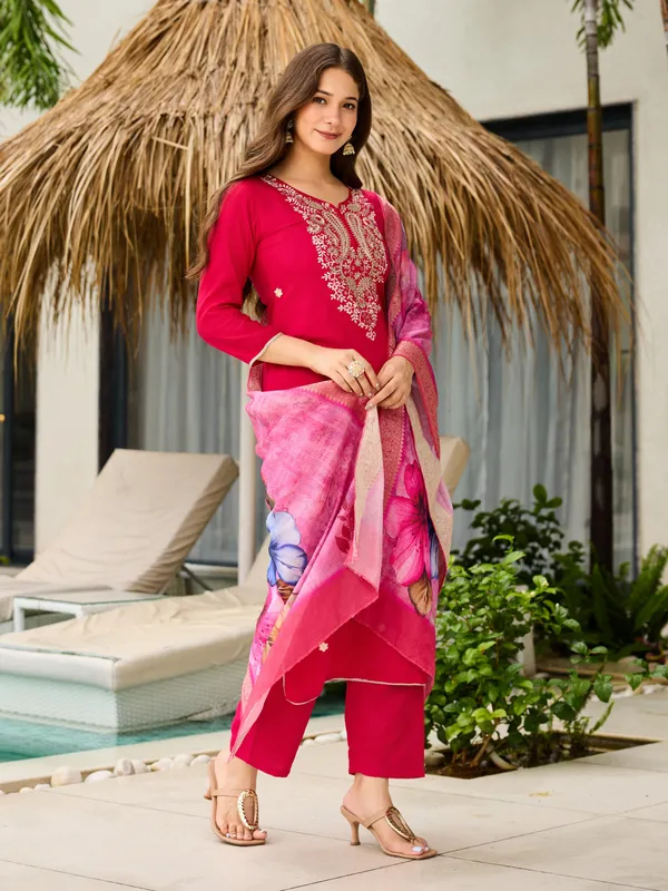 Pink_Viscose_Embroidered_Kurti_With_Pant_&_Dupatta_For_Women