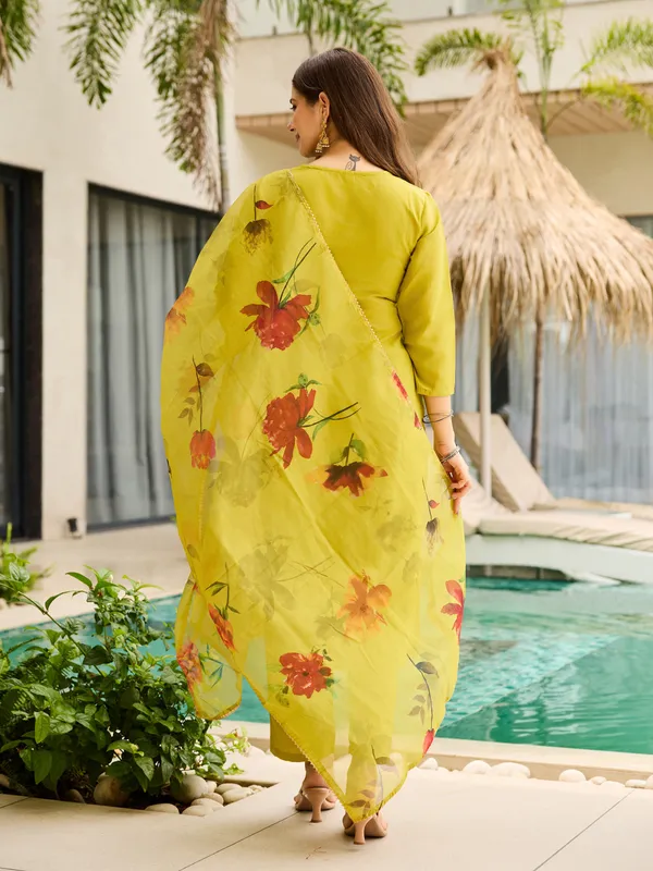 Yellow_Rayon_Embroidered_Kurti_With_Pant_&_Dupatta_For_Women