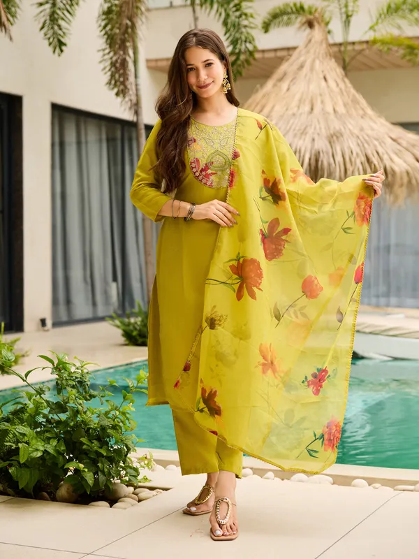 Yellow_Rayon_Embroidered_Kurti_With_Pant_&_Dupatta_For_Women